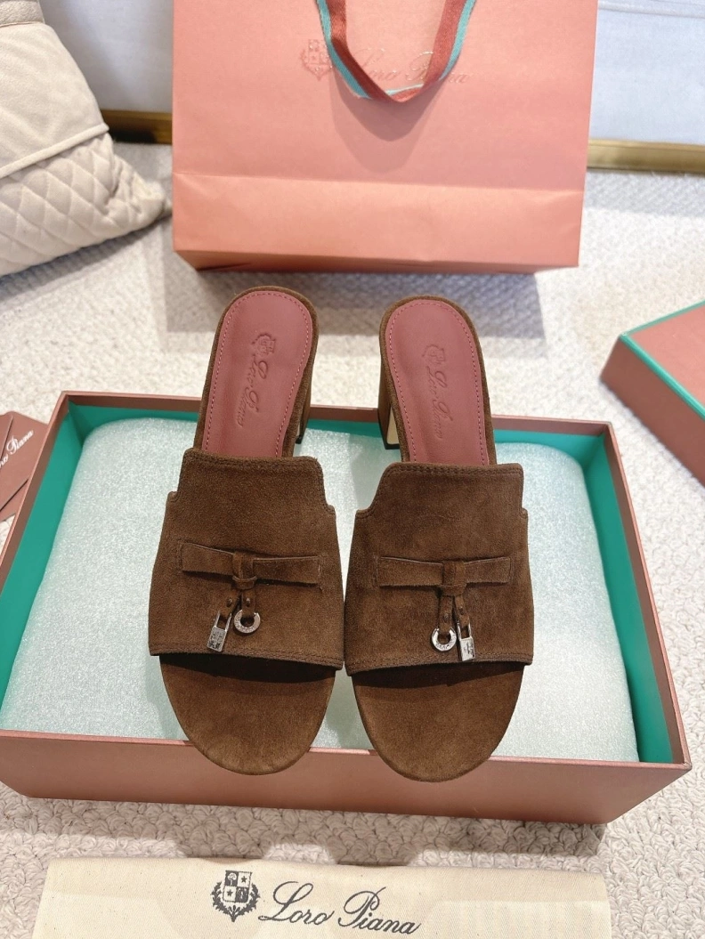 Functional Othxr Slippers 210173