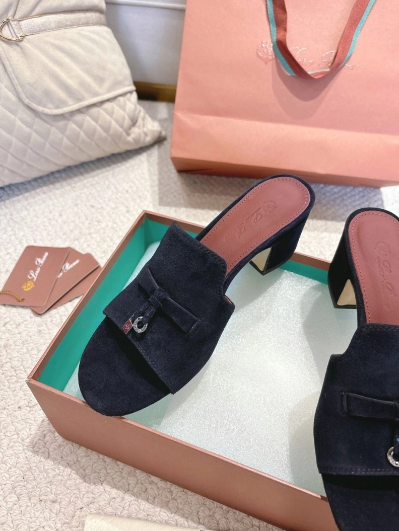 Comfortable Othxr Slippers 210170