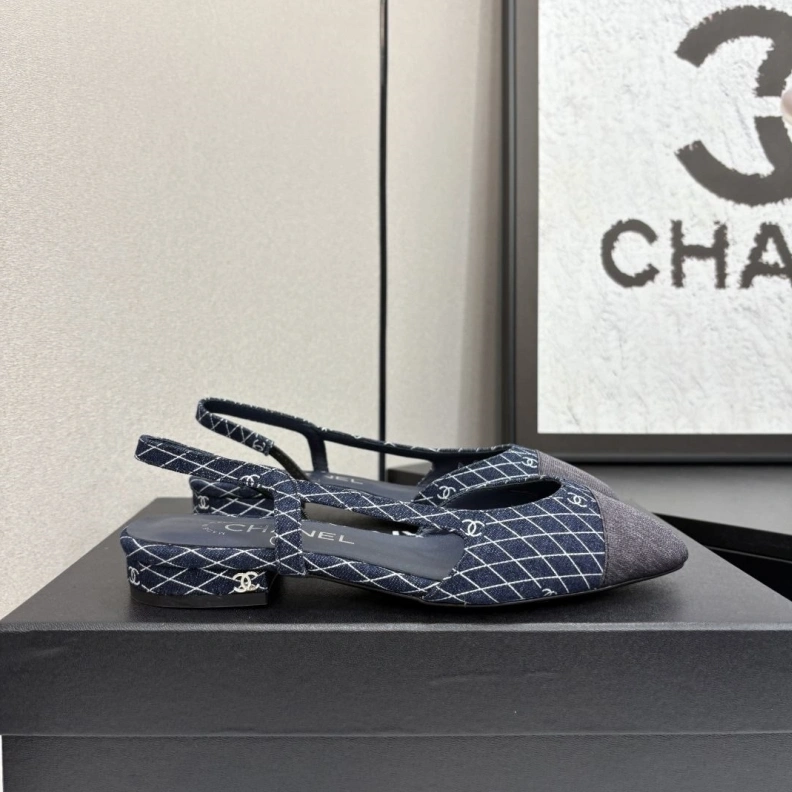 Durable Chxnxl Sandals 118301