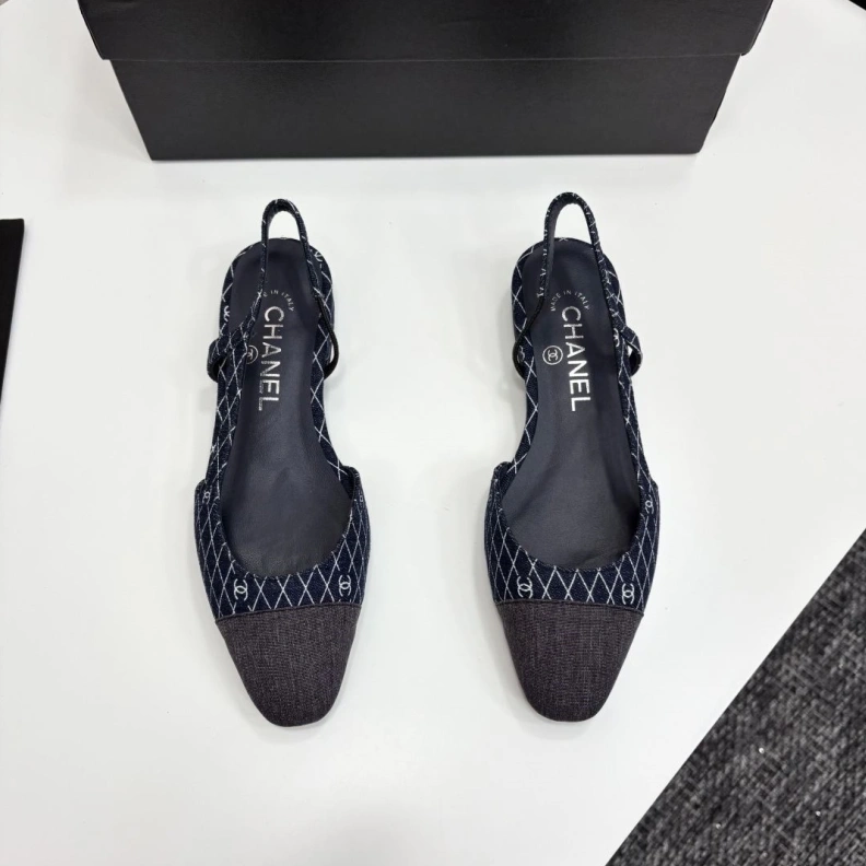 Durable Chxnxl Sandals 118301