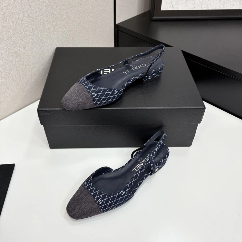 Durable Chxnxl Sandals 118301
