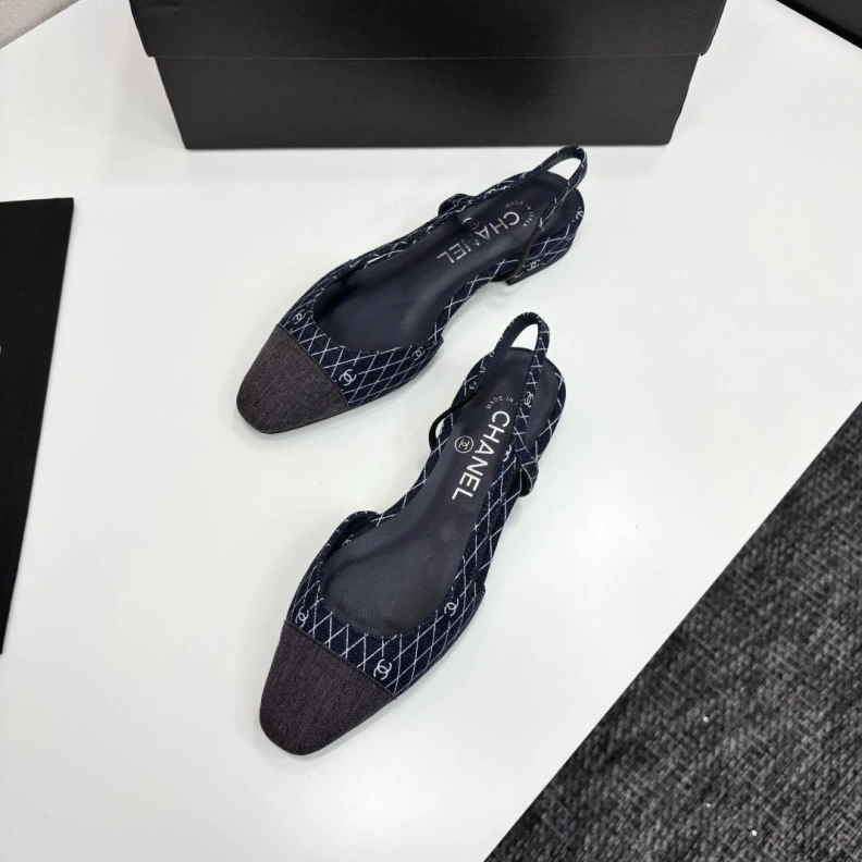 Durable Chxnxl Sandals 118301