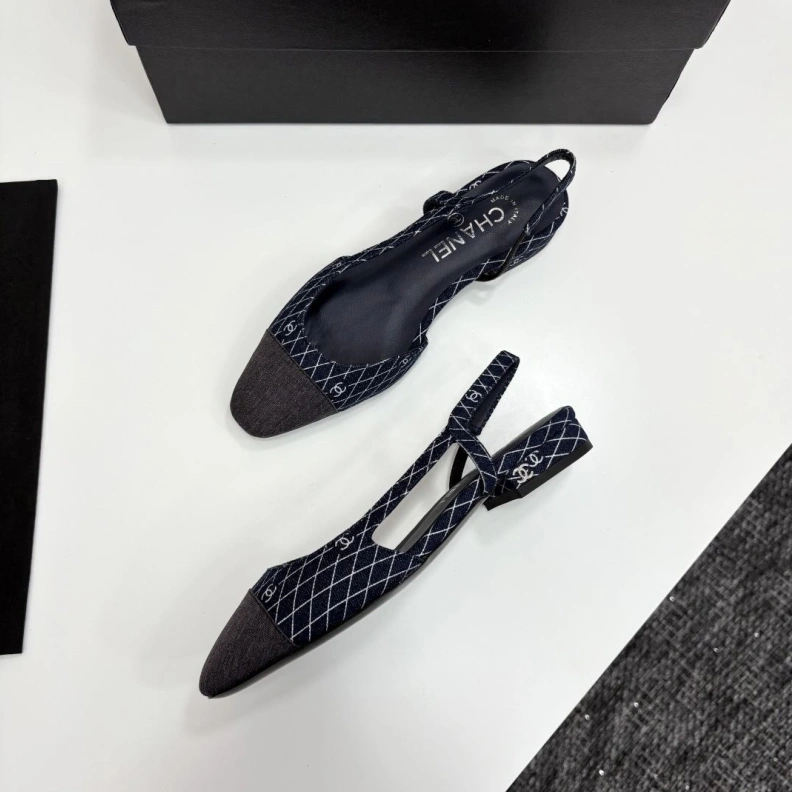 Durable Chxnxl Sandals 118301
