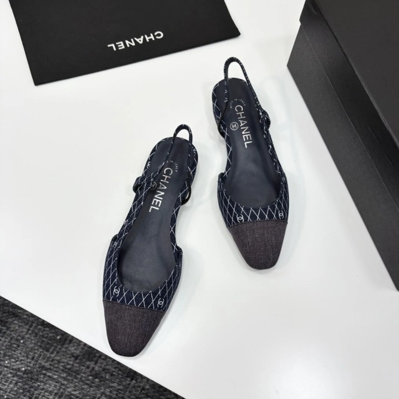 Durable Chxnxl Sandals 118301