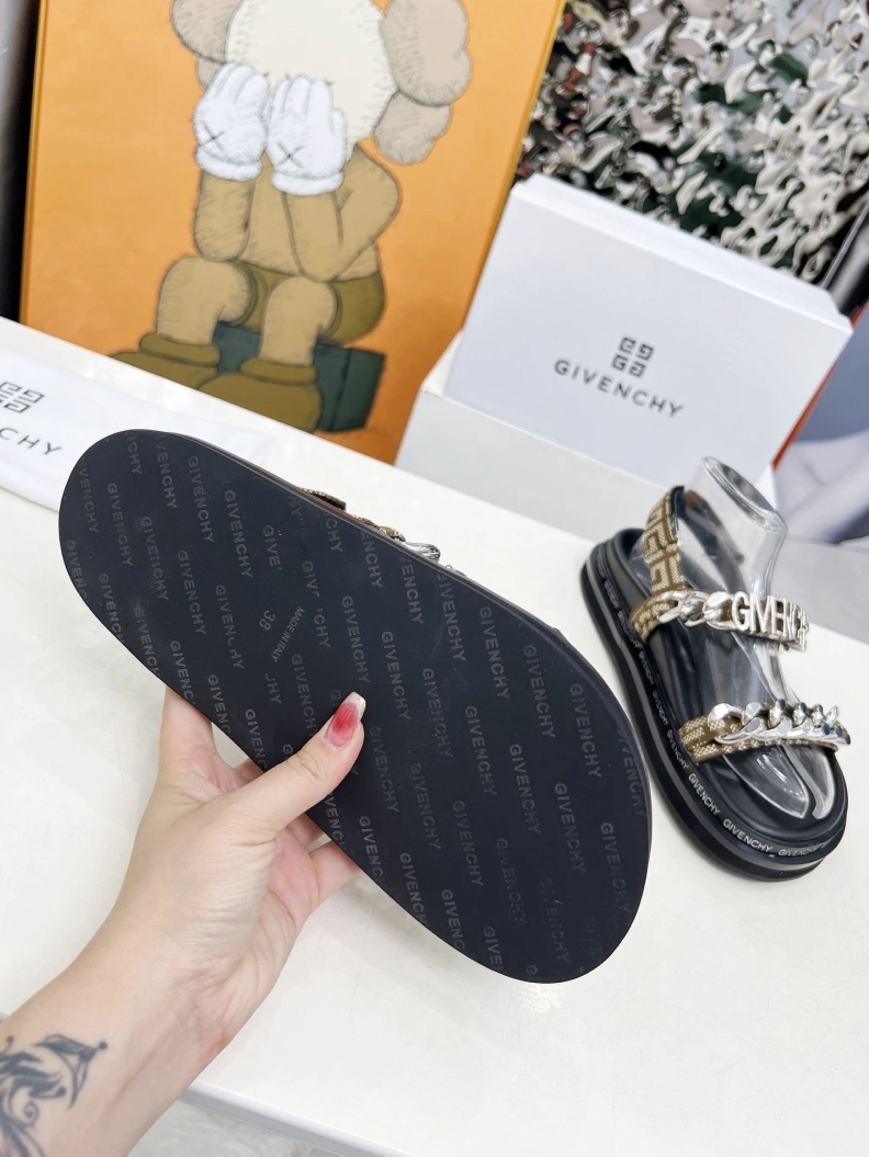 TopPick Gxvxnchy Sandals 152038