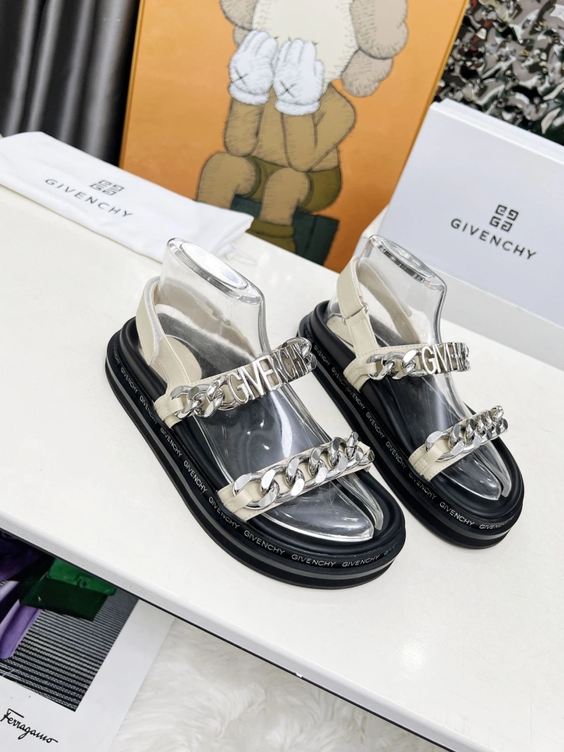 GoodFit Gxvxnchy Sandals 152037