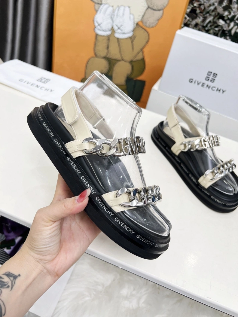 GoodFit Gxvxnchy Sandals 152037