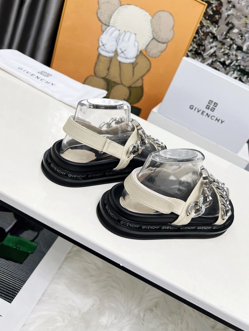 GoodFit Gxvxnchy Sandals 152037