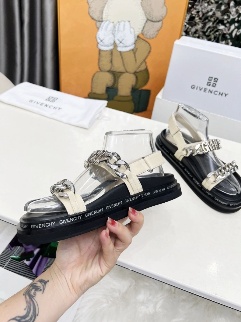 GoodFit Gxvxnchy Sandals 152037