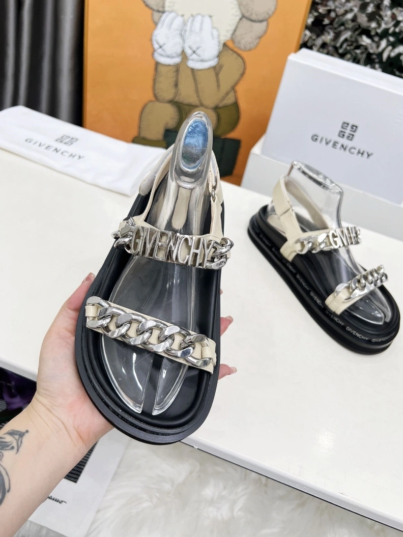 GoodFit Gxvxnchy Sandals 152037