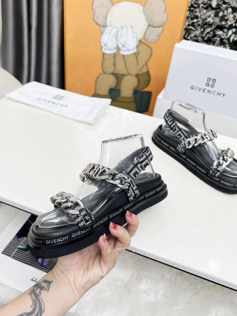 Affordable Gxvxnchy Sandals 152040