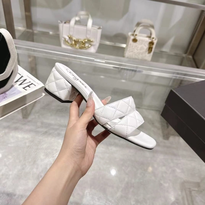 Soft Chxnxl Slippers 118191