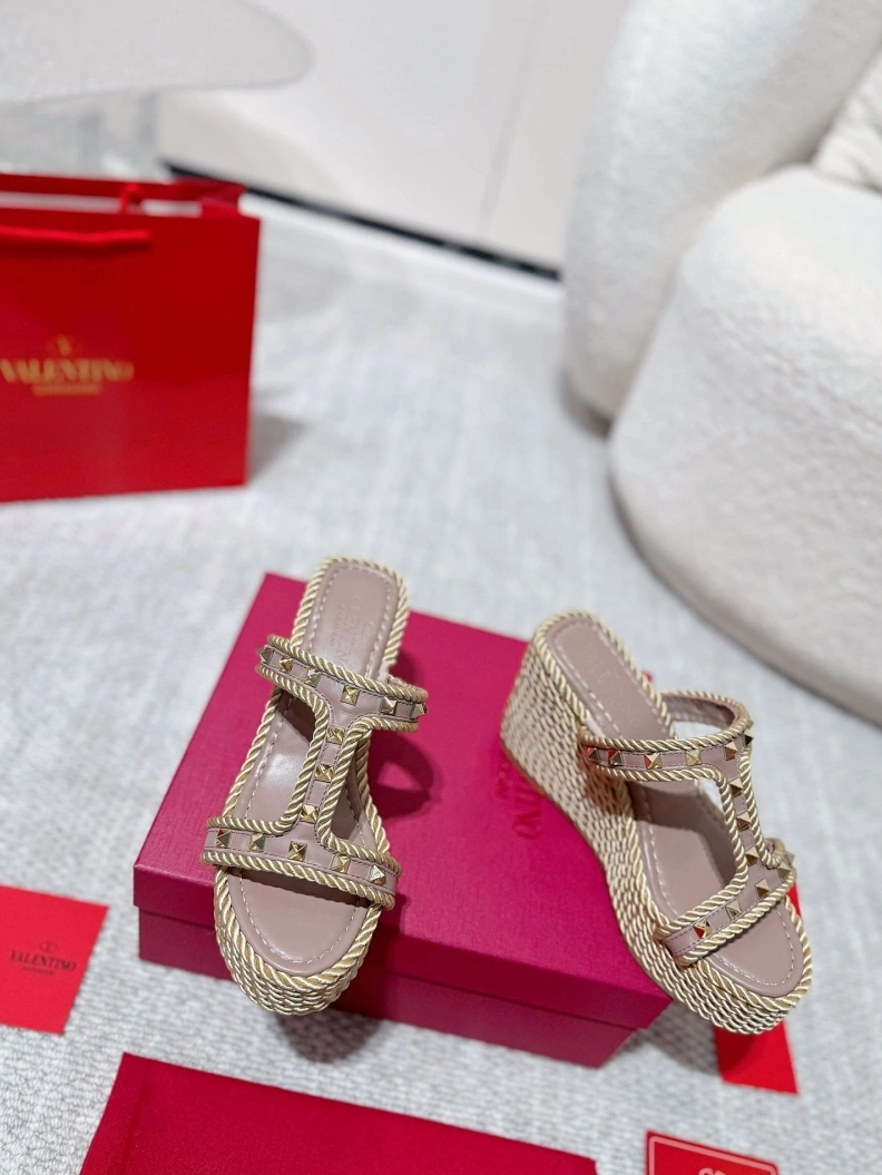 Fashionable Vxlxntino Sandals 228825