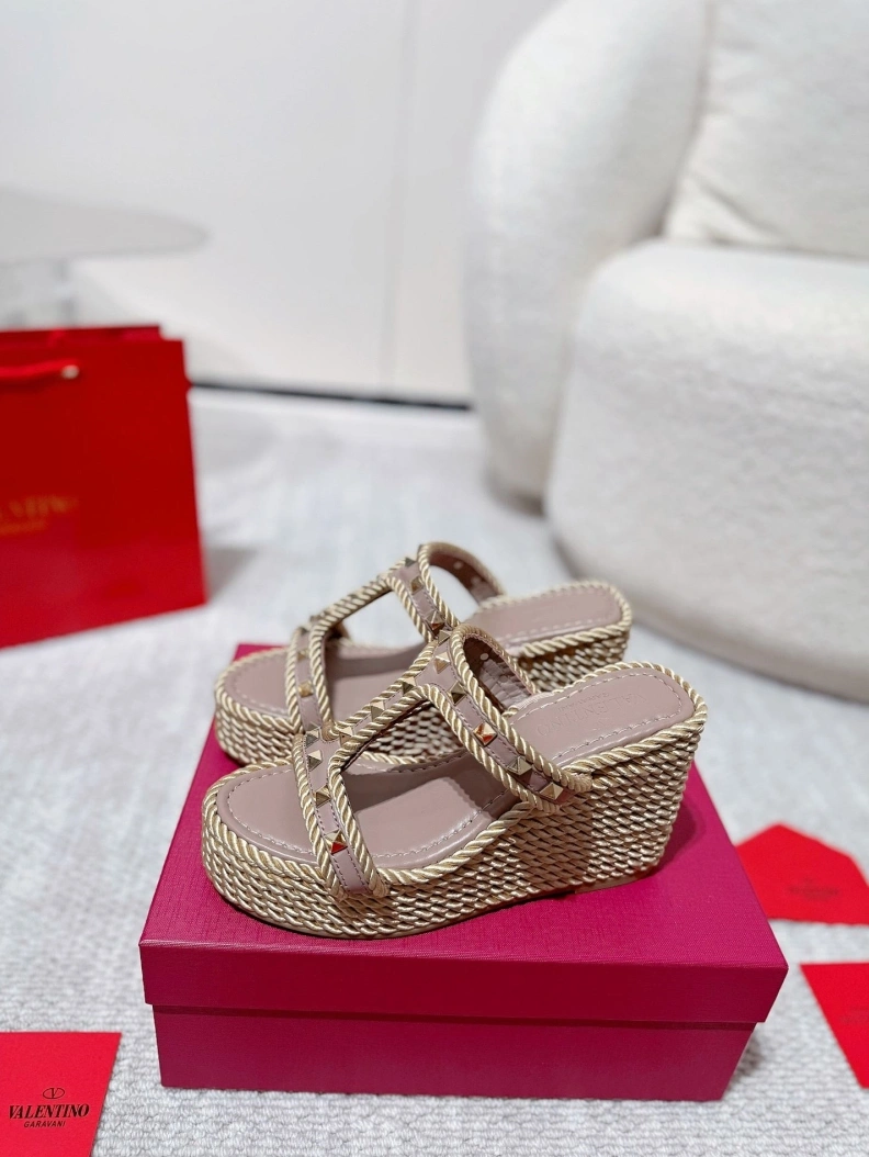 Fashionable Vxlxntino Sandals 228825