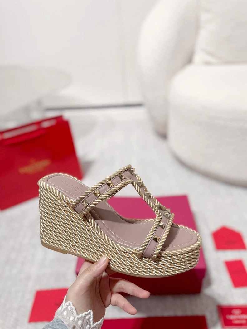 Fashionable Vxlxntino Sandals 228825