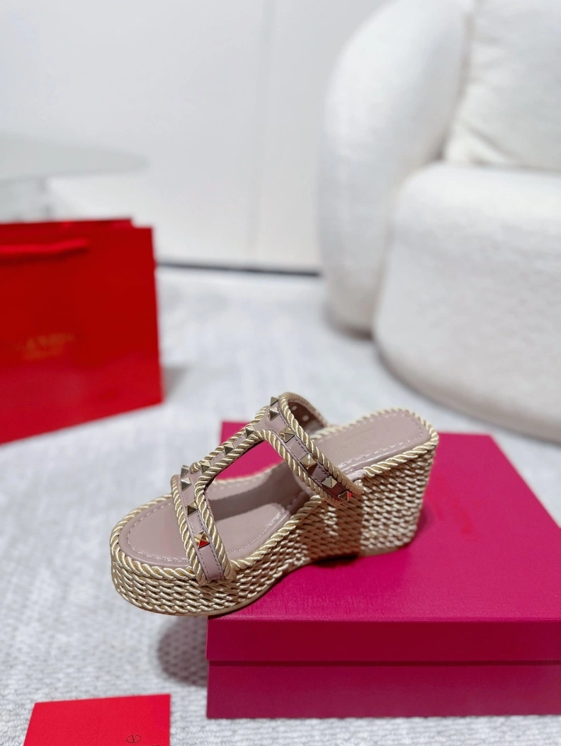 Fashionable Vxlxntino Sandals 228825