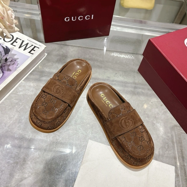 WellDesigned Gxccx Slippers 155579