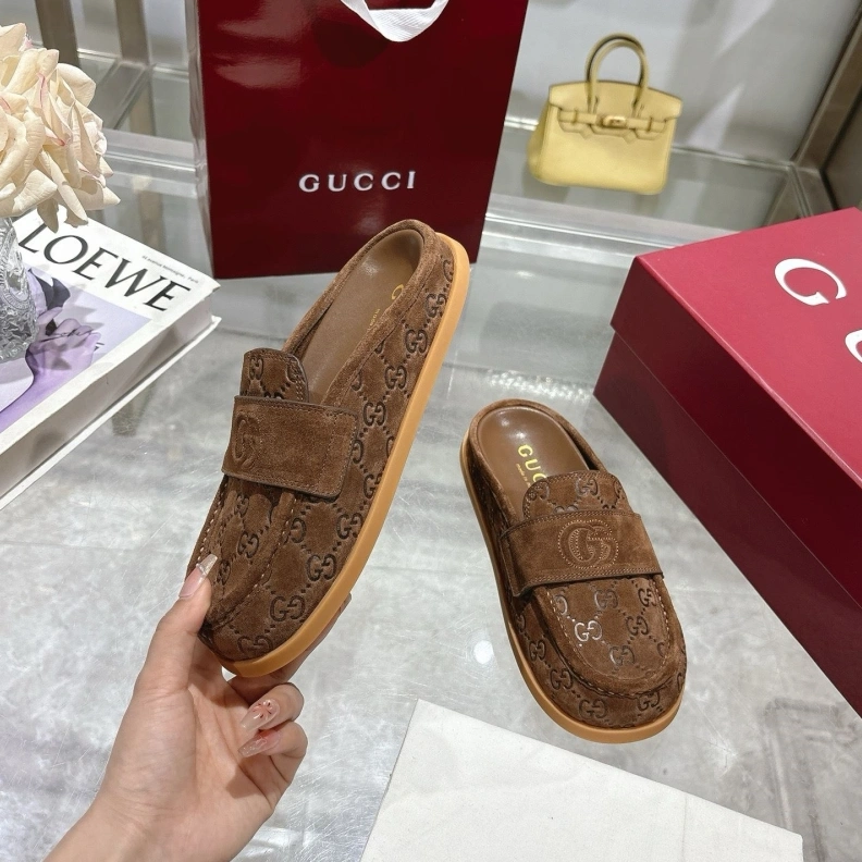 WellDesigned Gxccx Slippers 155579