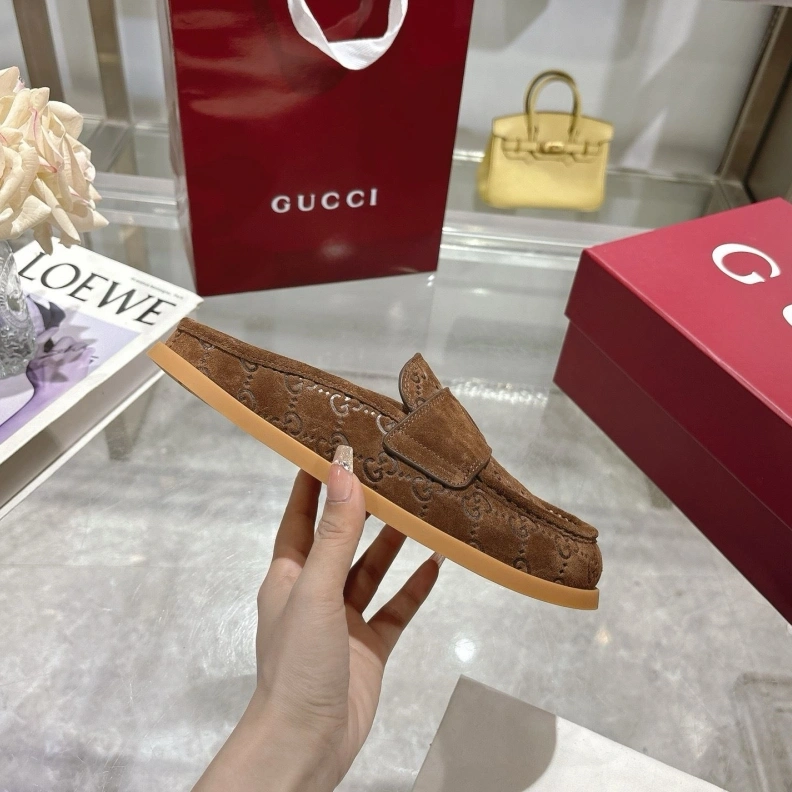 WellDesigned Gxccx Slippers 155579