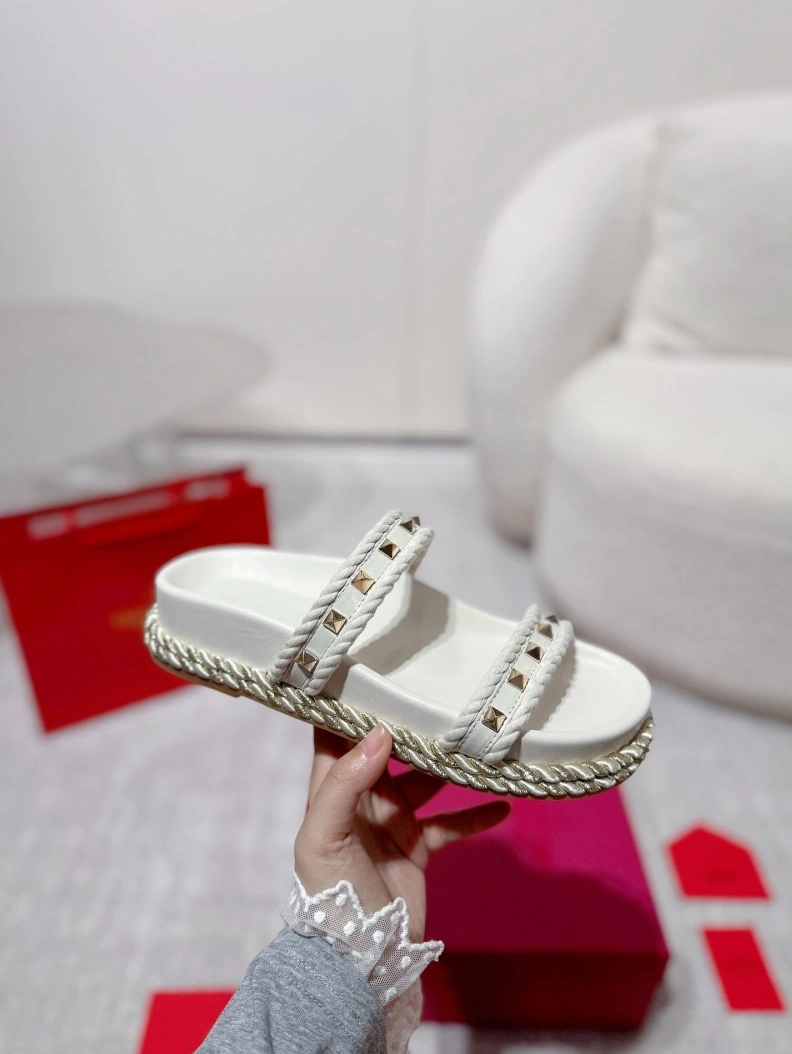 Practical Vxlxntino Sandals 228820