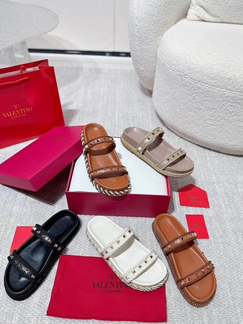 Practical Vxlxntino Sandals 228820