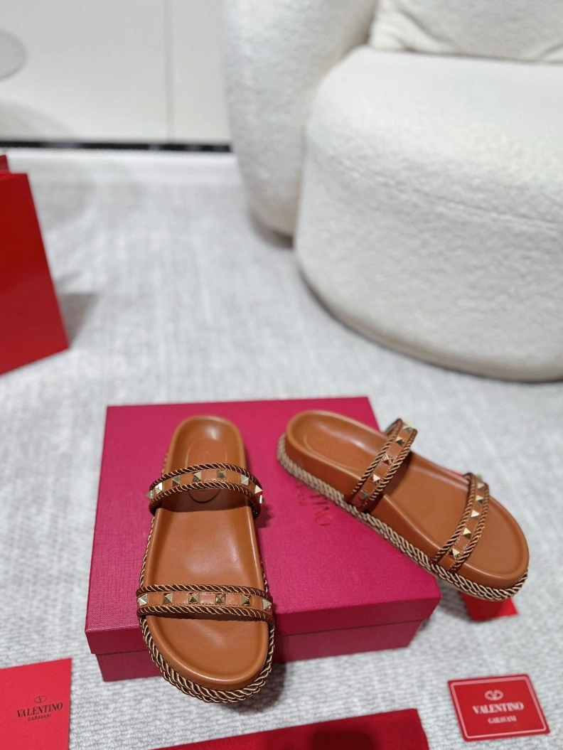 HighQuality Vxlxntino Sandals 228807