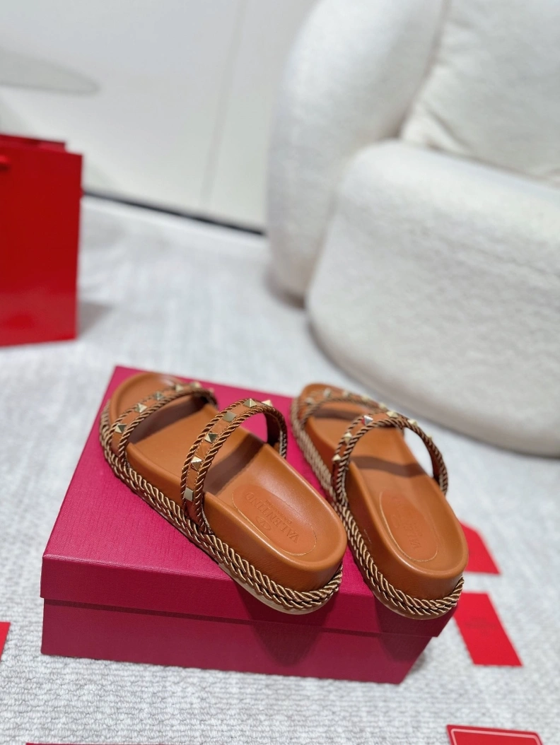 HighQuality Vxlxntino Sandals 228807