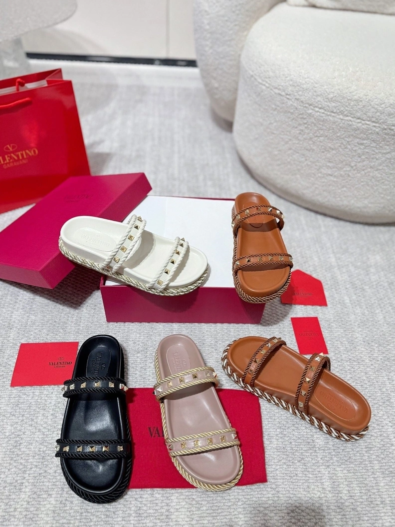 Bold Vxlxntino Sandals 228815