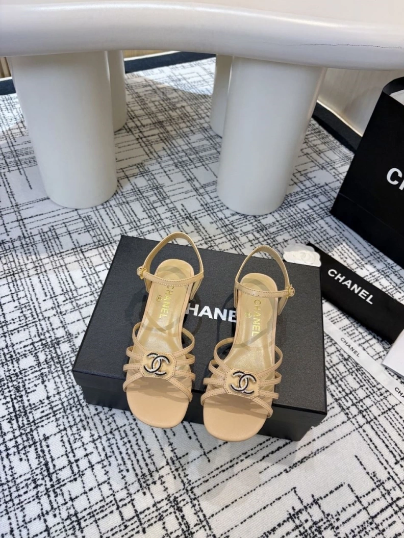 Vibrant Chxnxl Sandals 118262