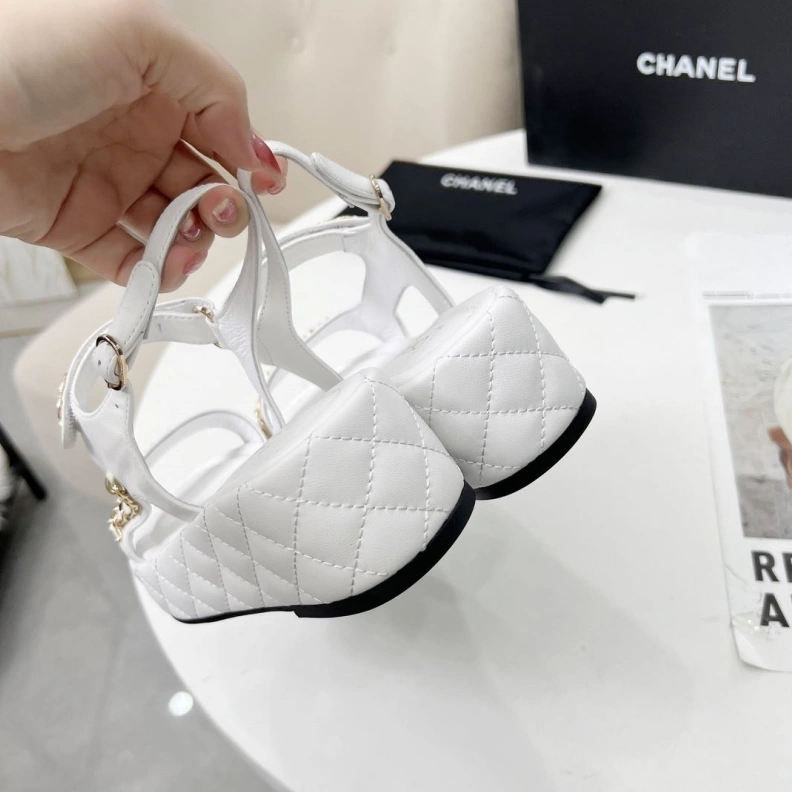 DailyWear Chxnxl Sandals 118261