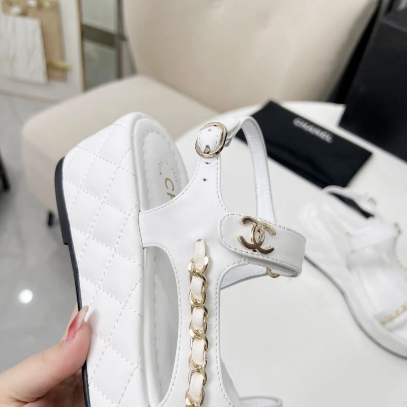 DailyWear Chxnxl Sandals 118261