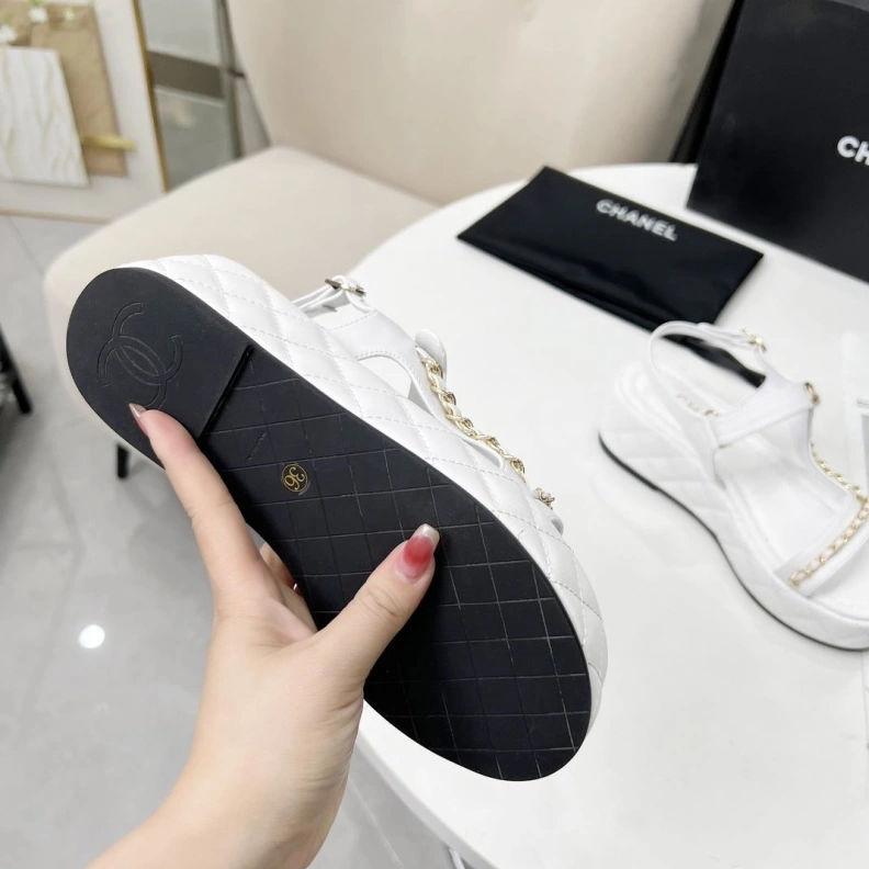 DailyWear Chxnxl Sandals 118261