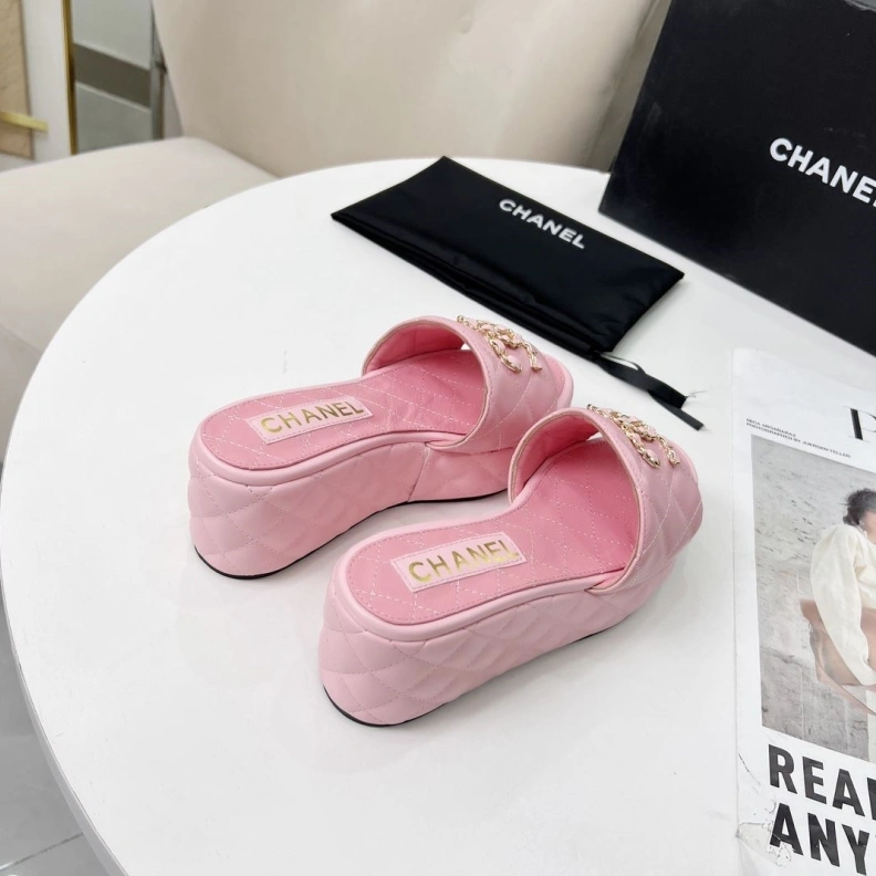 EasyMatch Chxnxl Slippers 118182