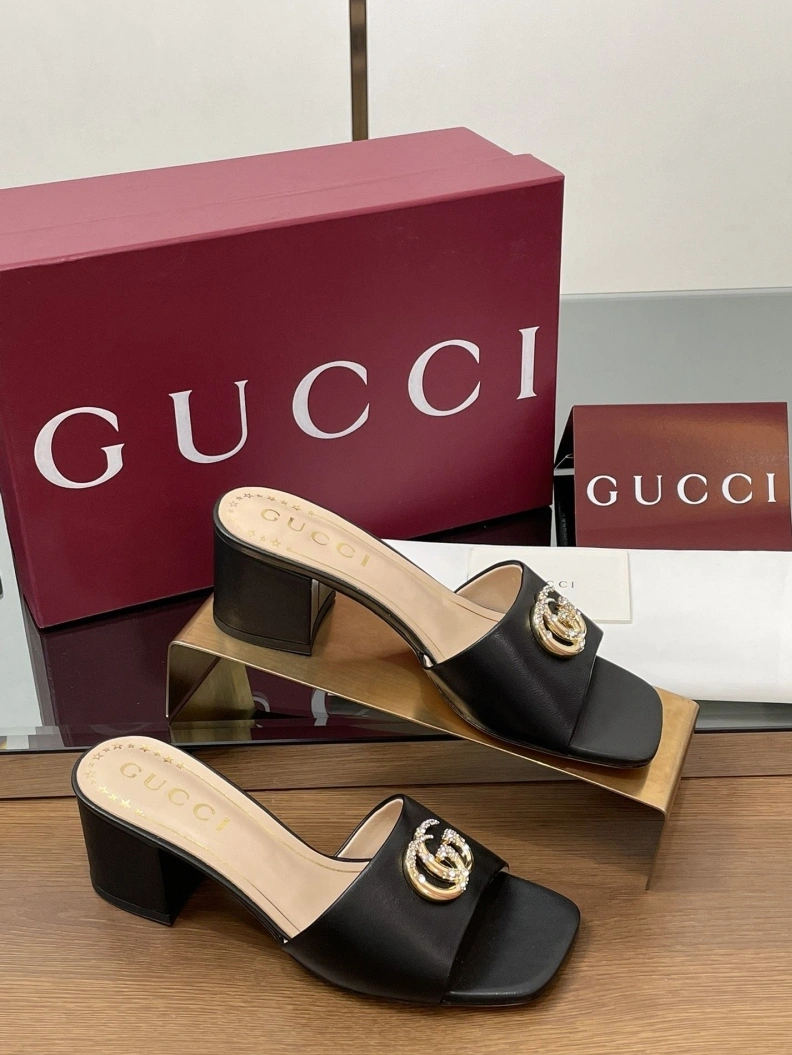 Flexible Gxccx Sandals 155664