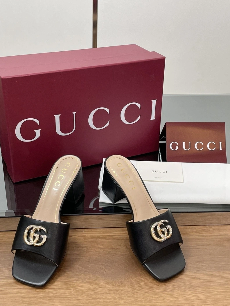 Flexible Gxccx Sandals 155664