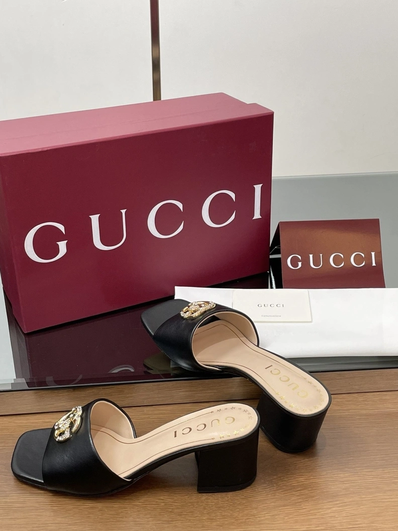 Flexible Gxccx Sandals 155664