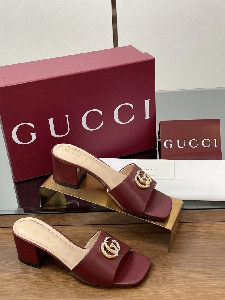 Trendsetting Gxccx Sandals 155662