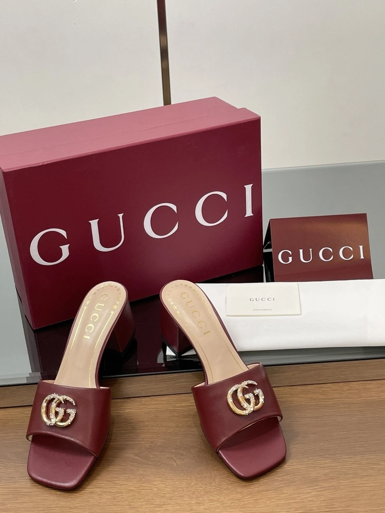 Trendsetting Gxccx Sandals 155662