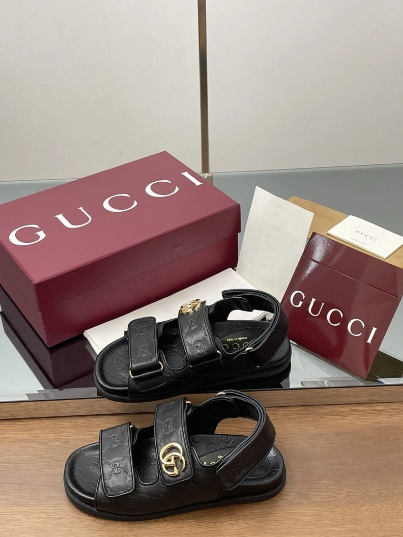Gxccx Sandals Practical 155657