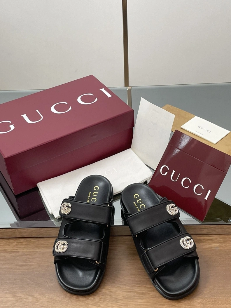 Stylish Gxccx Sandals 155647