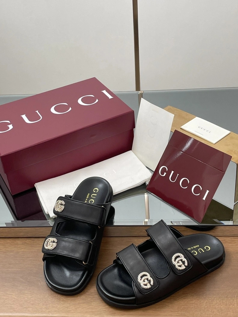Stylish Gxccx Sandals 155647
