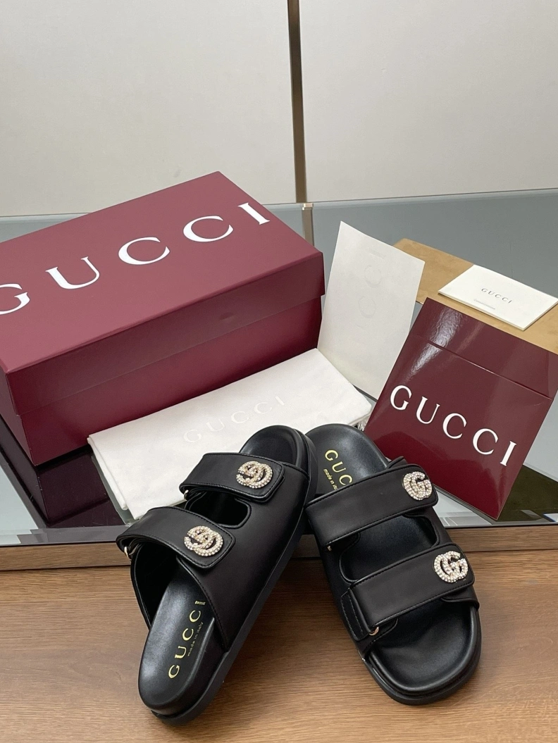 Stylish Gxccx Sandals 155647