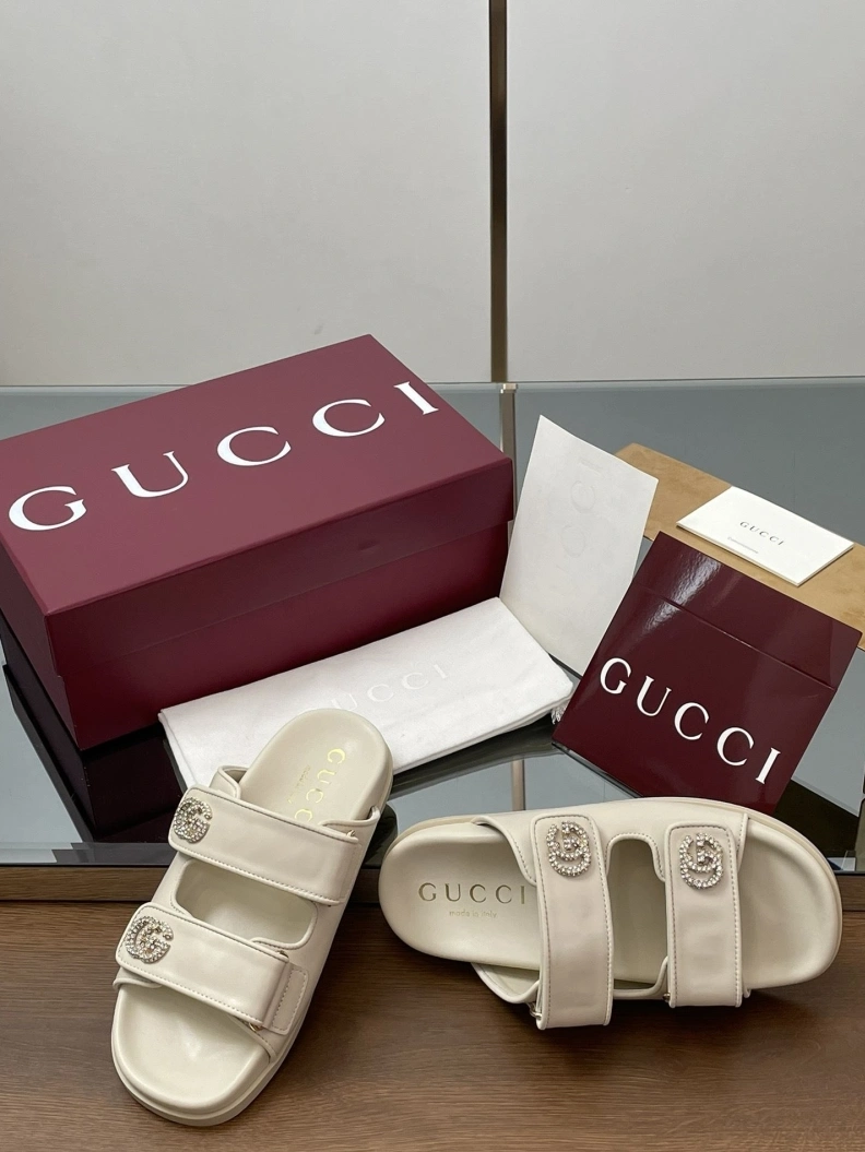 Gxccx Sandals WellDesigned 155646