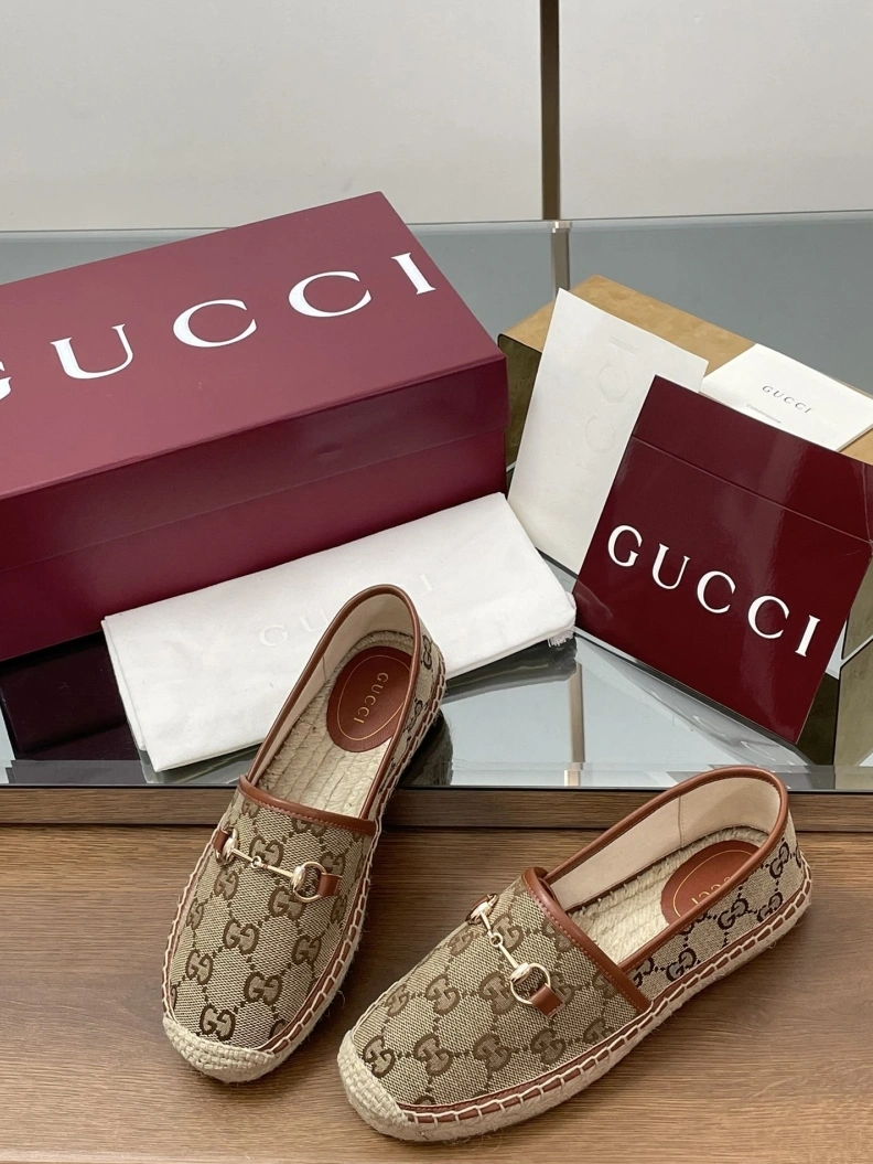 Reliable Gxccx Leather Shoes 155708