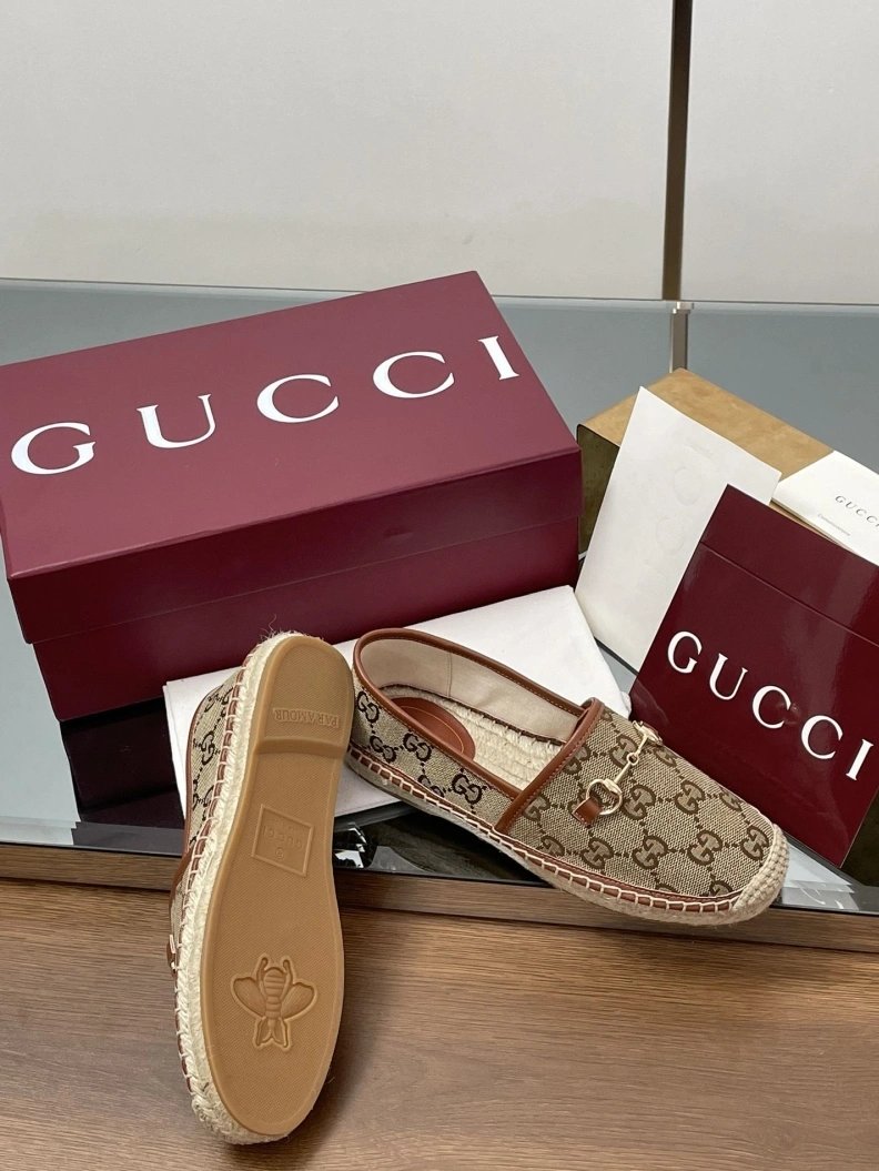 Reliable Gxccx Leather Shoes 155708