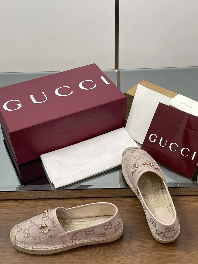 Versatile Gxccx Leather Shoes 155704