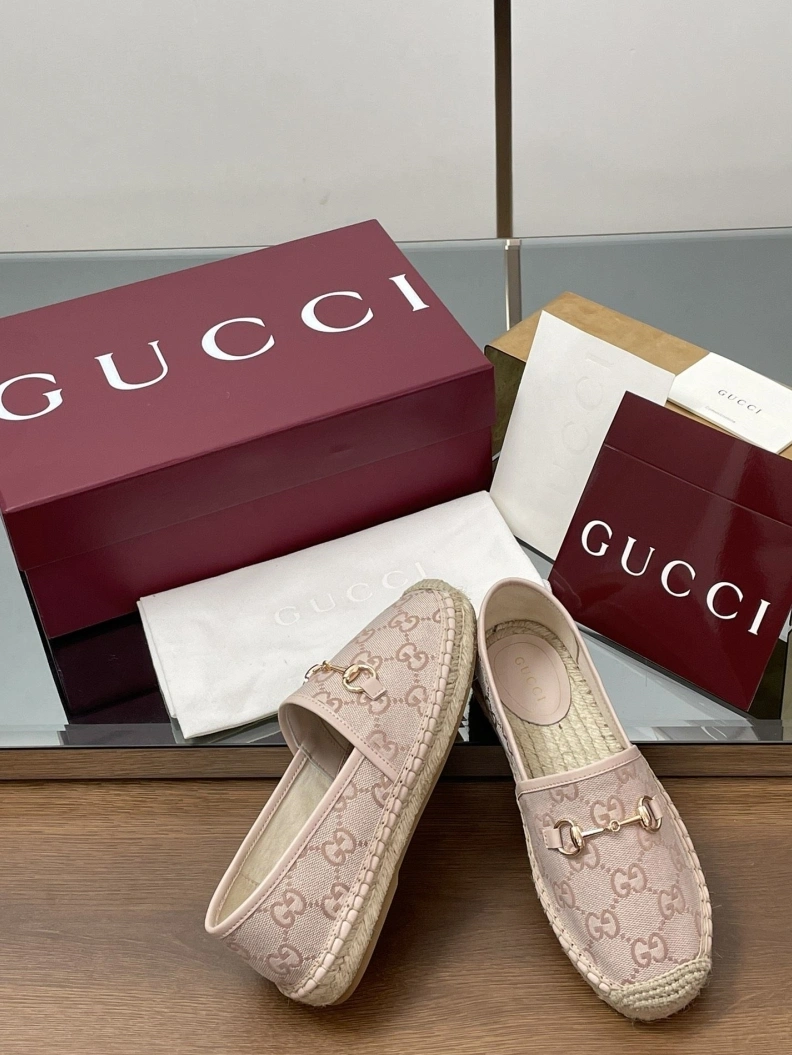 Versatile Gxccx Leather Shoes 155704