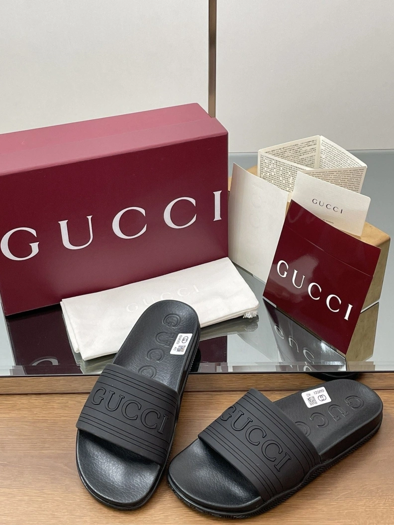 Affordable Gxccx Slippers 155573