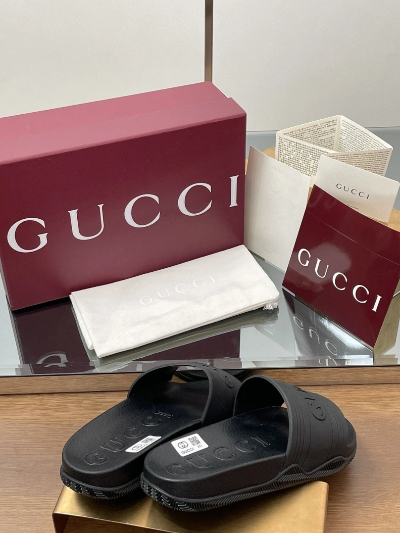 Affordable Gxccx Slippers 155573