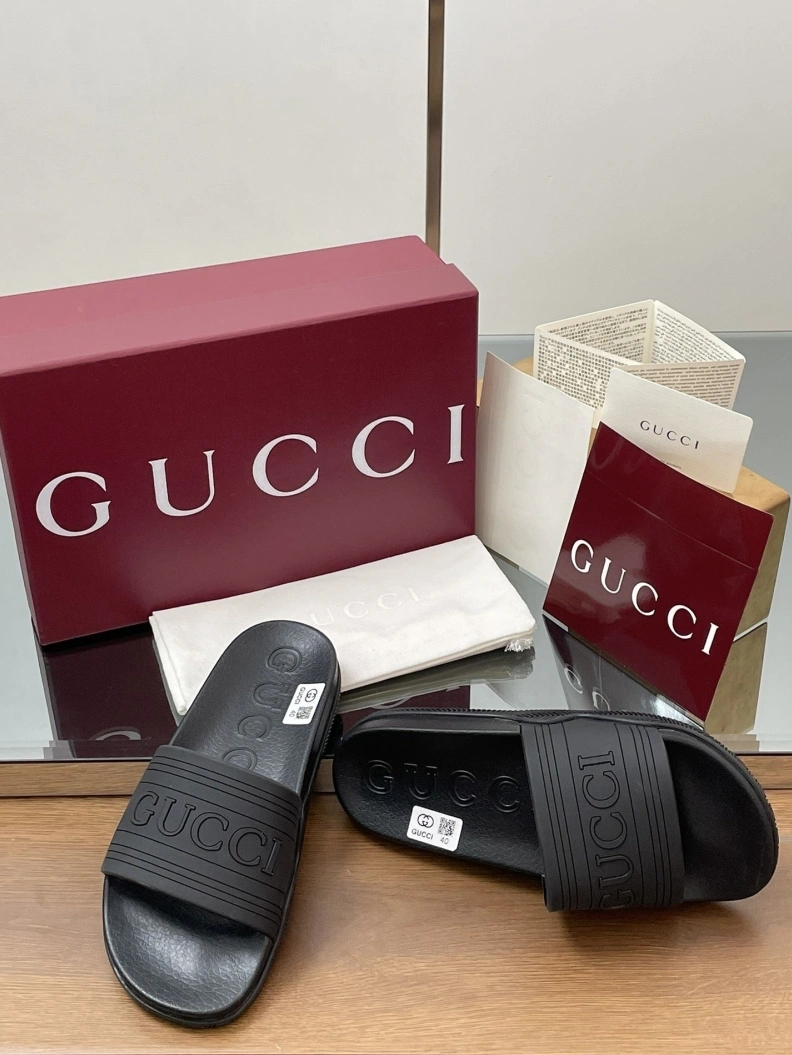 Affordable Gxccx Slippers 155573